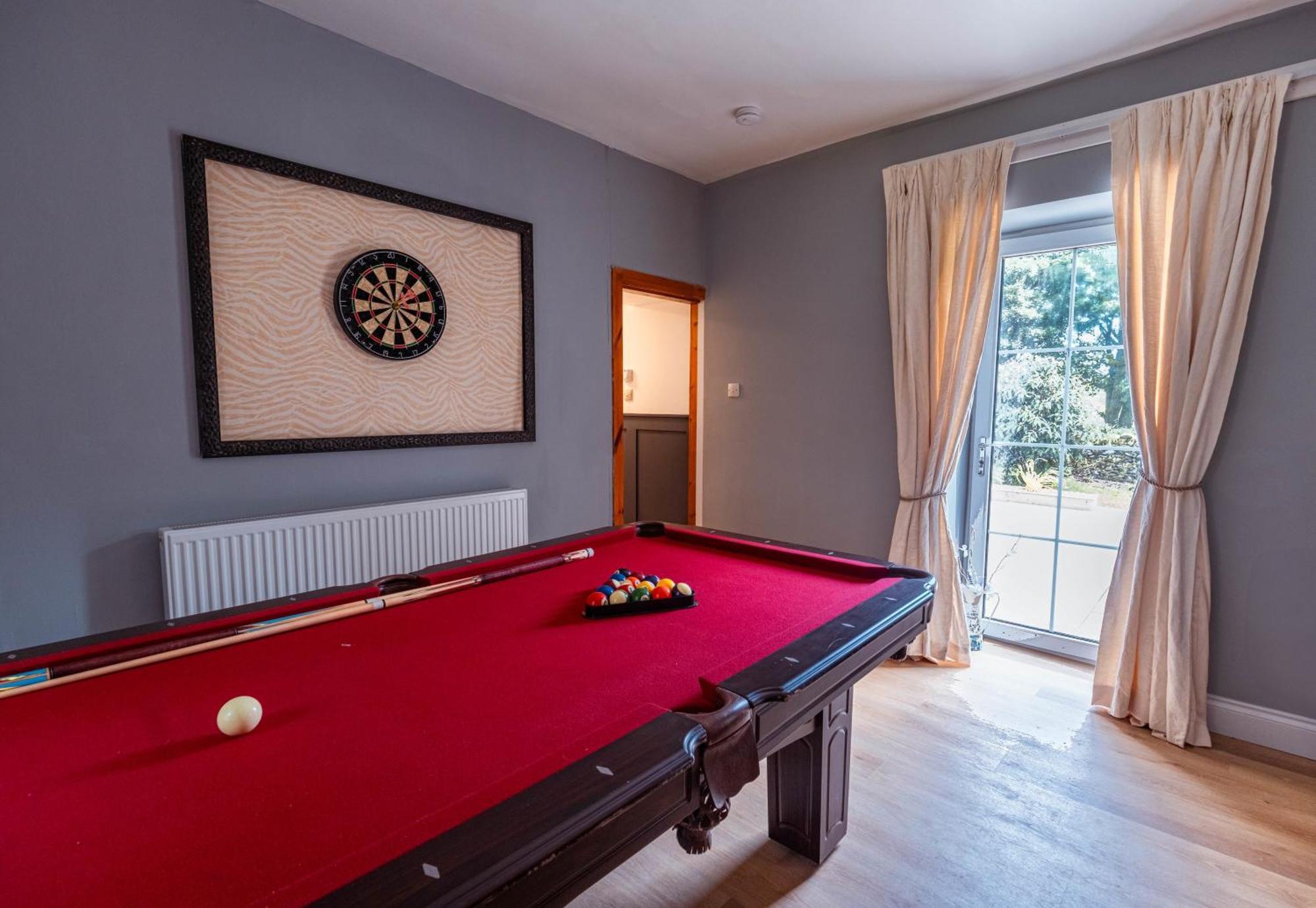 Large Country House With Garden, Outdoor Spa Area & Games Room With Hot Tub And Fire Pit Wigtown Buitenkant foto