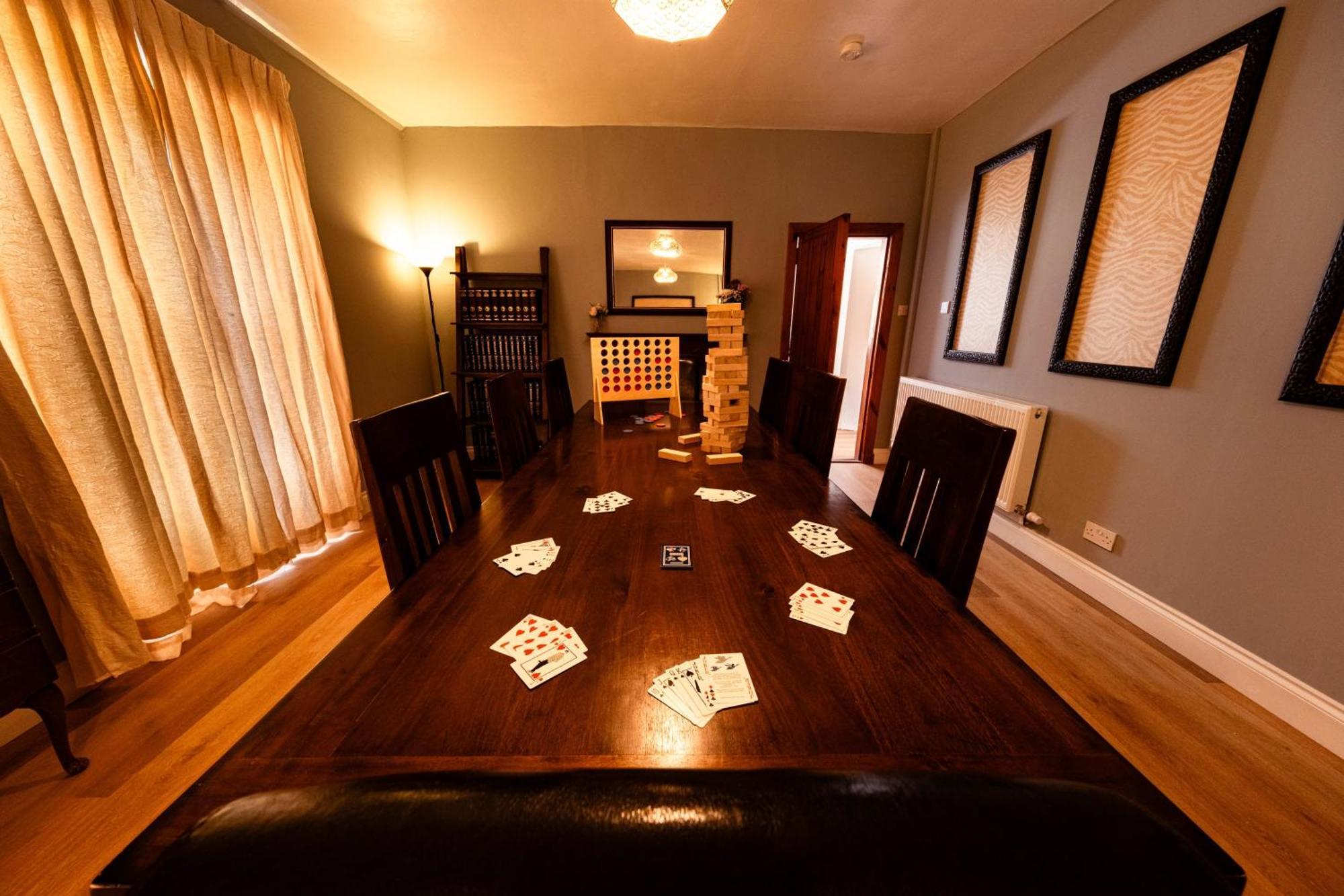 Large Country House With Garden, Outdoor Spa Area & Games Room With Hot Tub And Fire Pit Wigtown Buitenkant foto