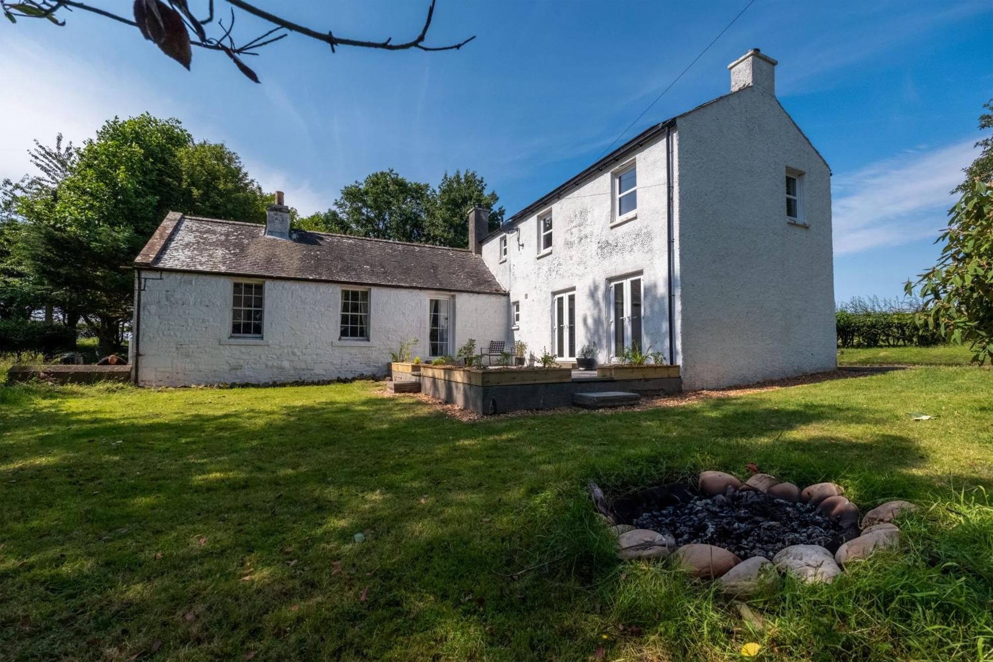Large Country House With Garden, Outdoor Spa Area & Games Room With Hot Tub And Fire Pit Wigtown Buitenkant foto