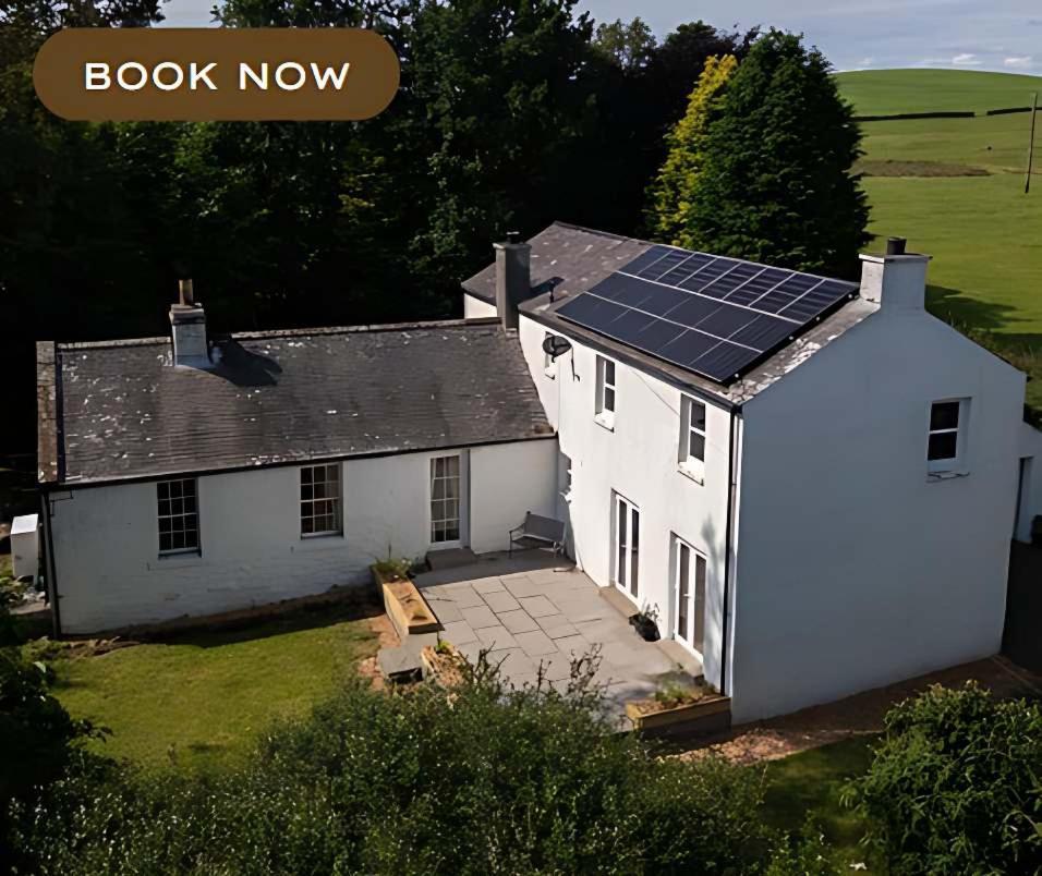 Large Country House With Garden, Outdoor Spa Area & Games Room With Hot Tub And Fire Pit Wigtown Buitenkant foto